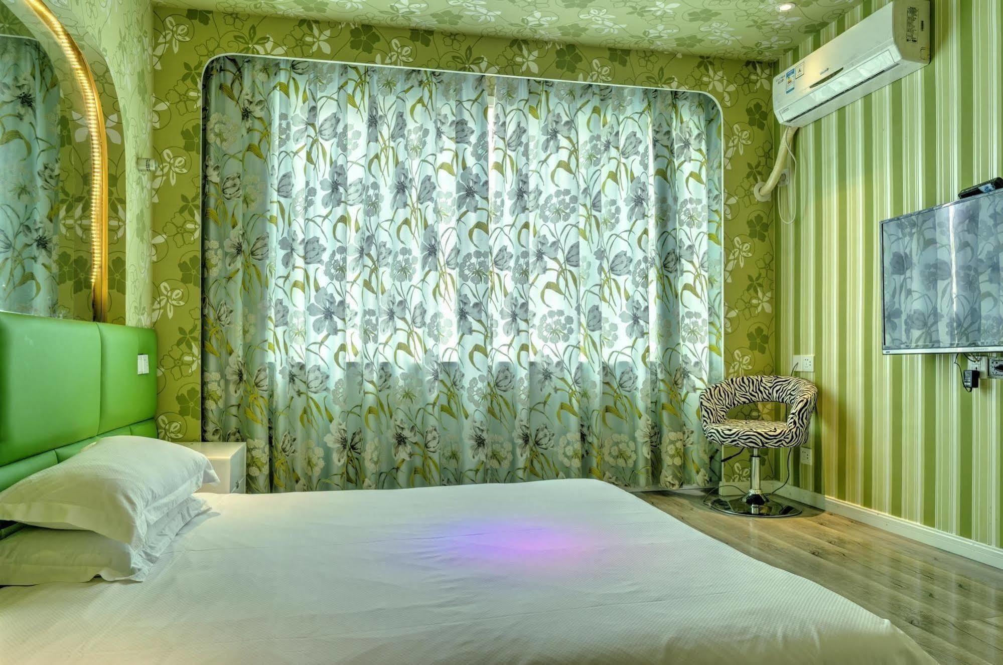 Milan Fashion Hotel Deqing Экстерьер фото