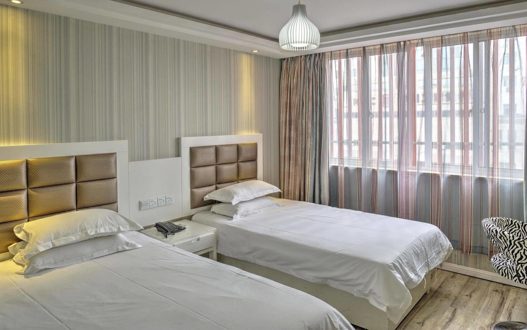 Milan Fashion Hotel Deqing Экстерьер фото