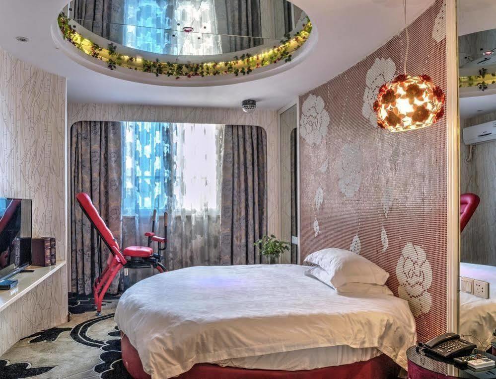 Milan Fashion Hotel Deqing Экстерьер фото