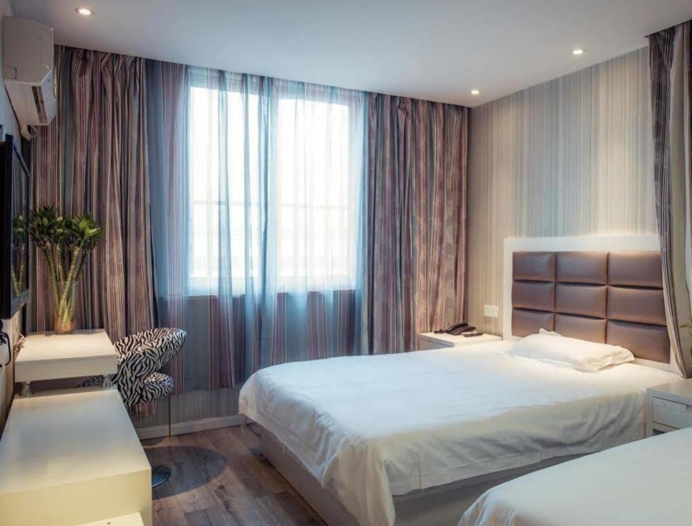 Milan Fashion Hotel Deqing Экстерьер фото