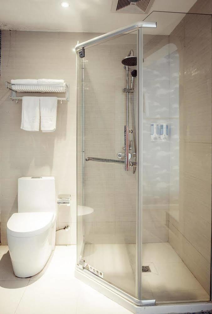 Milan Fashion Hotel Deqing Экстерьер фото