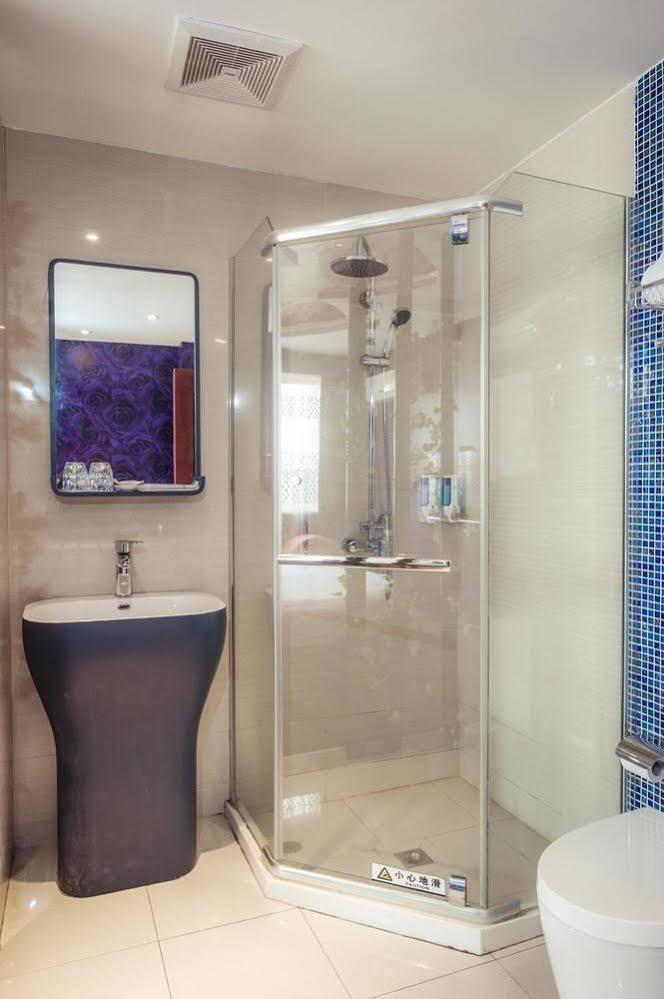 Milan Fashion Hotel Deqing Экстерьер фото