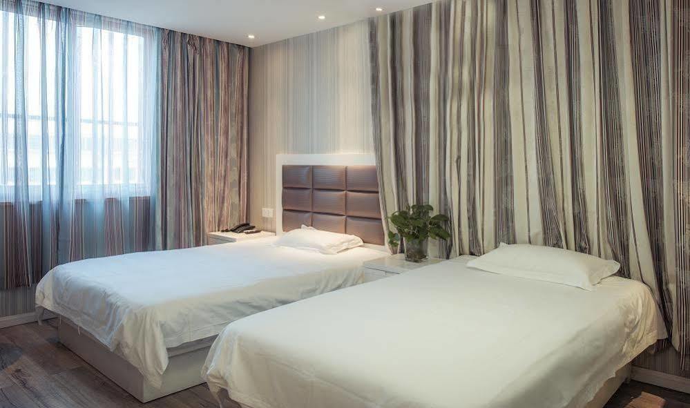 Milan Fashion Hotel Deqing Экстерьер фото